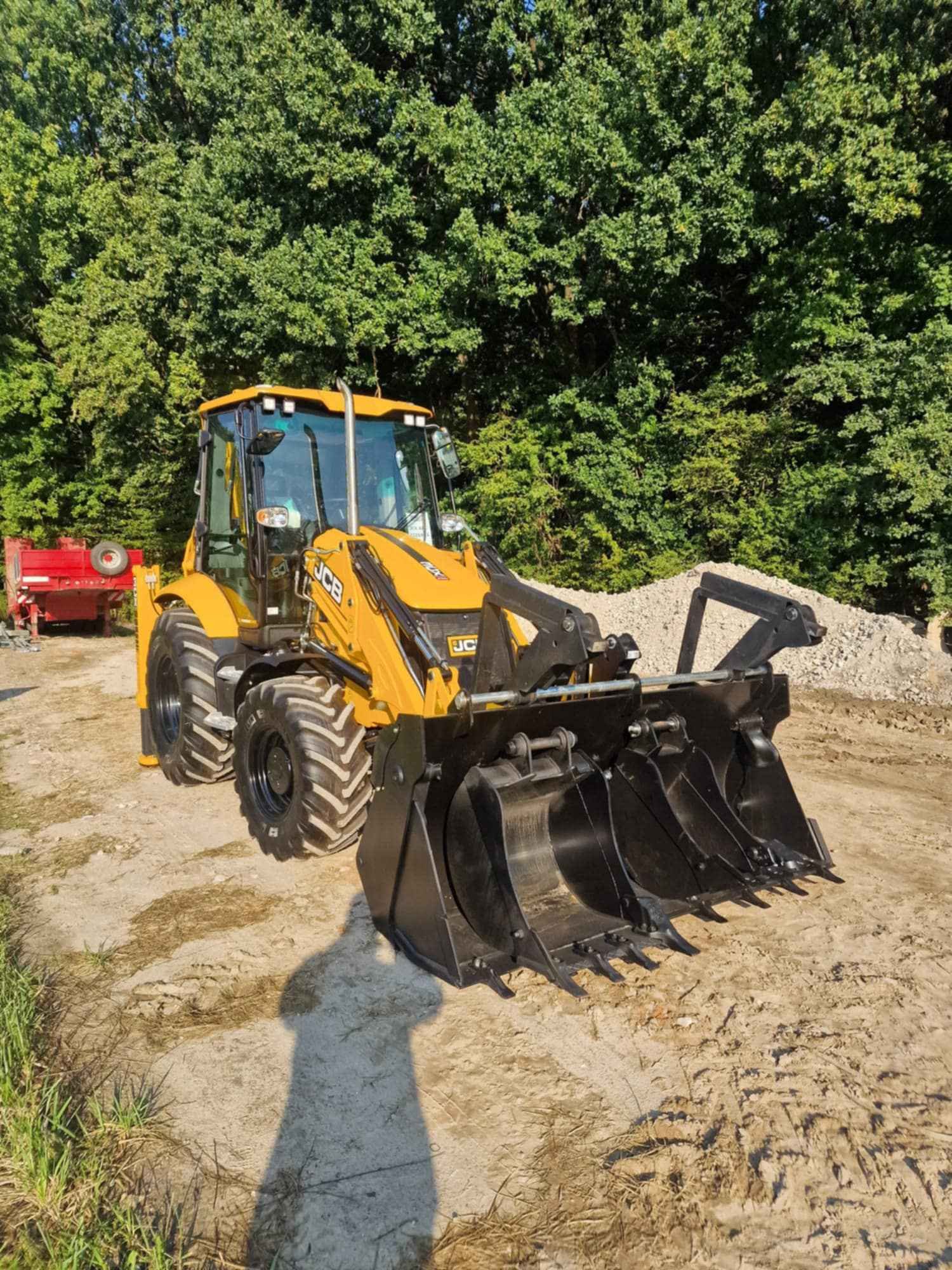 Koparko-ładowarka JCB 3CX