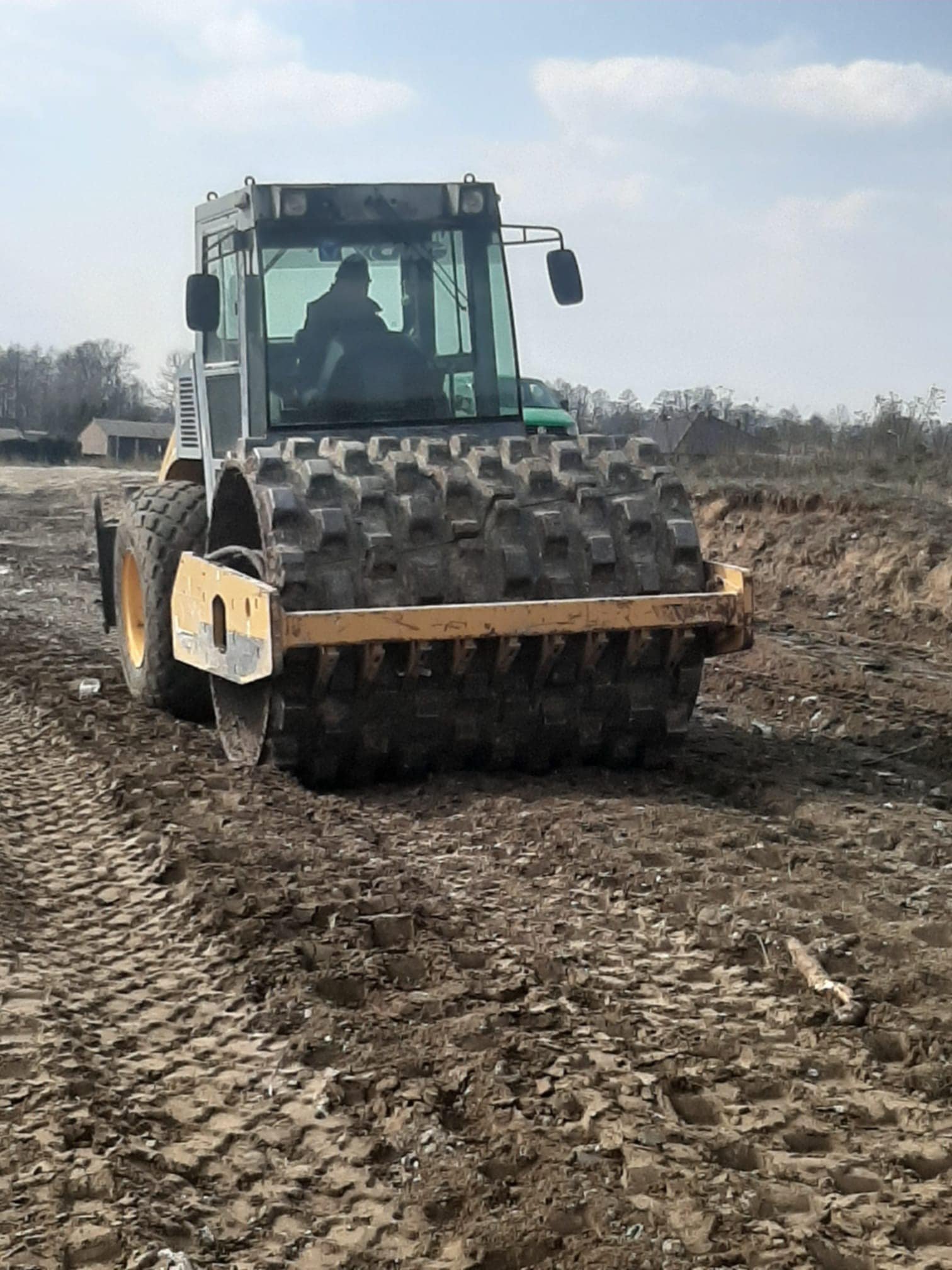 Walec okołkowany BOMAG